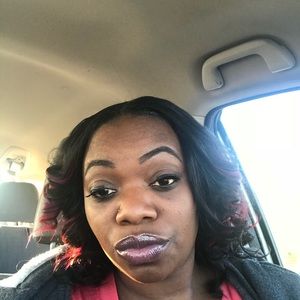 Meet your Posher, Candace